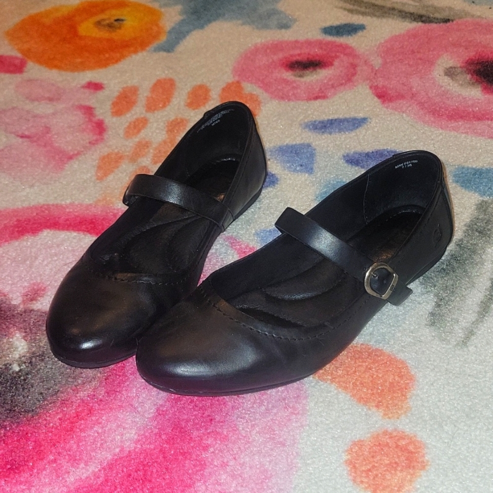 Black Born Mary Jane flats. Size 7